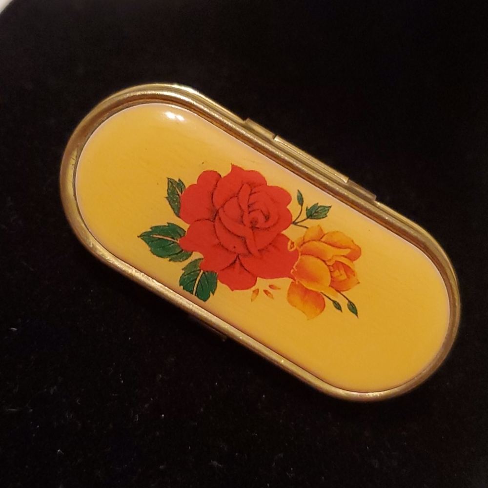 Vintage Lipstick holder